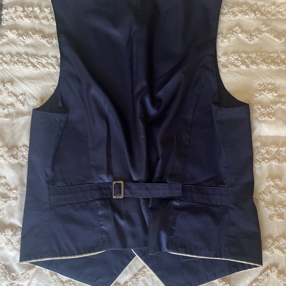 Paul Stuart Midnight Blue Vest with Ivory Accents - Picture 9 of 9